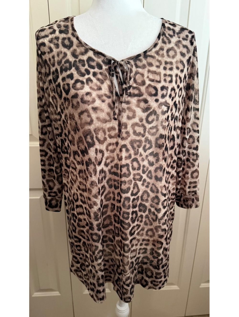Chico’s Leopard Print Mesh Tunic Top Size 2 Large